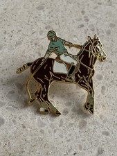 Pin’s Polo Cheval Démons &