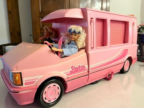 Barbie magic van - magic,
