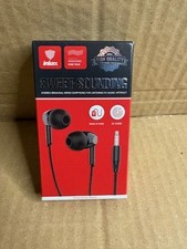 ecouteurs noirs avec prise