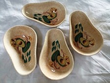 LOT DE 4 COUPELLES EN FORME D'AVOCATS, CÉRAMIQUE AU PETIT POTIER