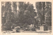 Reims - Le Jardin De La Crows Foot Golf Cart