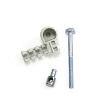 MS170 Réglage Chaîne Tendeur