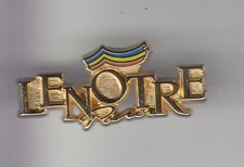 RARE PINS PIN'S .. BEAUTE