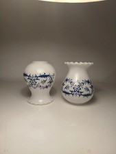 Tulipe dentelé opaline blanche, fleur bleu