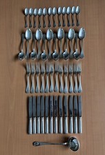 SUPERBE MENAGERE EN METAL