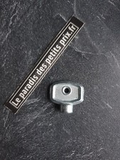 clé 4 pans pour purge de radiateur ,1 clé 4 pans 5 mm , 