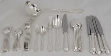 Christofle Pompadour, ménagère set 31 pièces avec couteaux pour 6 personnes.
