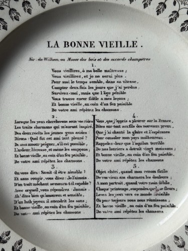 Assiette faïence parlante