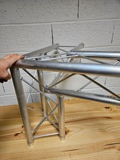 Global Truss F23C33 90° Corner