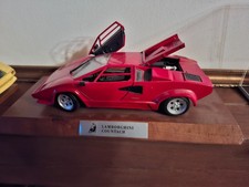  1/18 LAMBORGHINI COUNTACH