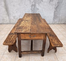 Table ferme ses - et, deux