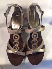 BANDOLINO METALLIC LEATHER BEADED PLATFORM STRAPPY HEELS-7.5-EUC-$22
