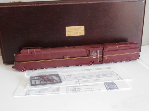 Locomotive vapeur - dr,