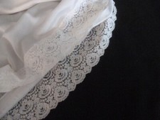 joli jupon  vintage  jolie dentelle taille  54/56/58 taille élastique ref 58NT