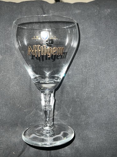 Verre bière sur pied - sur,