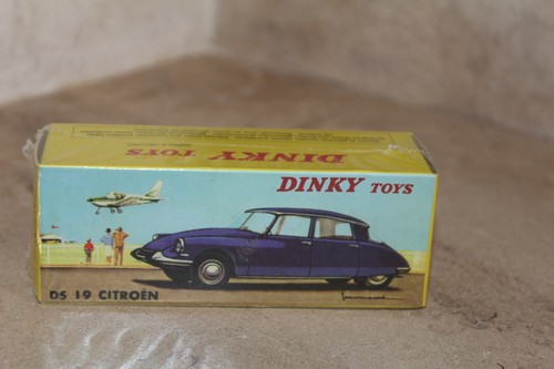 Dinky toys citroen - ds,