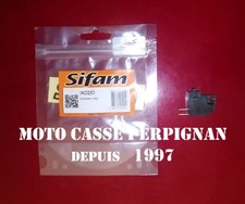 Contacteur Frein AV STOP - Kawasaki 2000 VN  08/10- 900 VN  06/14- 1600 VN 04/07