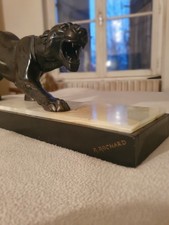 Bronze " Lionne rugissante "
