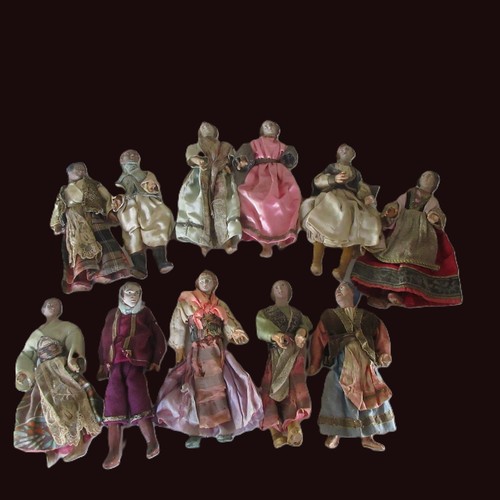 Ensemble personnages de - de,