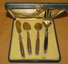 Ancien service à bonbon