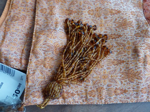 Nappe neuve damassée teintes