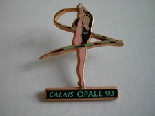 Pin's Sport - Danse avec ruban