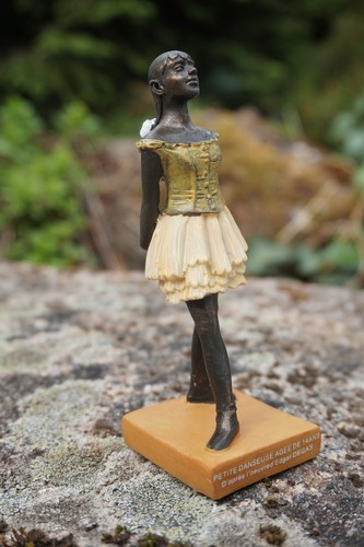 Re0389 figurine statuette - figurine,