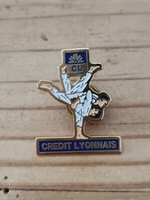 Pin's Pins Pin Enamel 28 Judo "CRÉDIT LYONNAIS" 