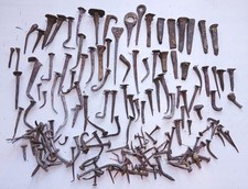 LOT de 150 clous forgés