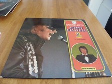 2 DISQUES VINYLES 33 TOURS