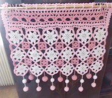 BRISE-BISE RIDEAU CROCHET  MAIN ARTISANAT FRANCAIS SUR MESURE ETOILES ROSES