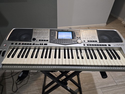 Yamaha psr 2000 - yamaha,