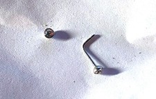 PIERCING A ANGLE DROIT NEZ  -