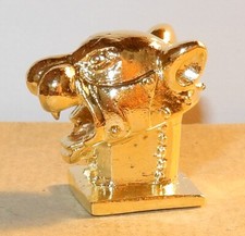 rare 1997 EXPAND IMAGES TETE DE TIGRE FORT BOYARD FEVE METAL DORE OR FIN24carats