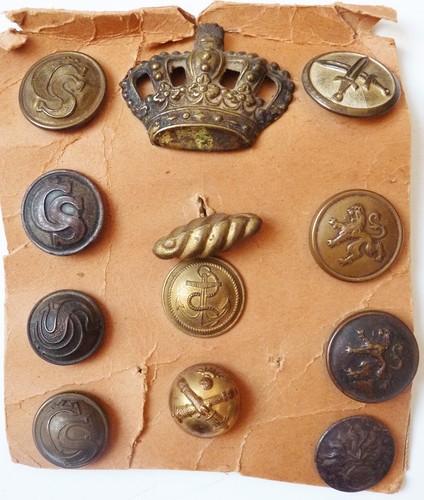 Lot bouton insignes - , militaire