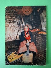 Carte postale de la Dordogne 24 GF La Gaveuse d'oie 1960