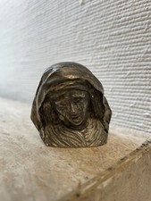Sculpture religieuse visage