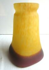 Tulipe Art Déco à griffe, pâte de verre bicolore, orange et violet, base carrée