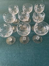 Série de 9 verres à eau des