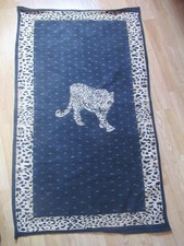 Tapis à imprimé léopard