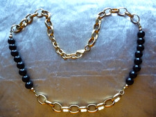 COLLIER SAUTOIR EN PERLES