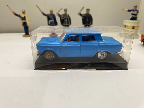 Ancienne norev plastique - ancienne, fiat