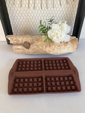 425⚜️ Moule à Gaufres en Silicone Tupperware Couleur Chocolat Pour 4 Gaufres