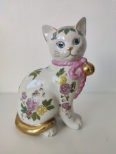 Incroyable Chat En Porcelaine