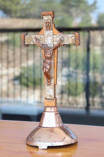 Ancien crucifix sur pied - , art