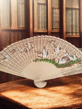 Éventail ancien en bois