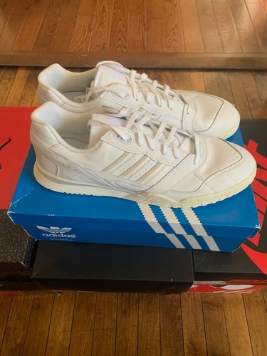 Adidas trainer - ar,