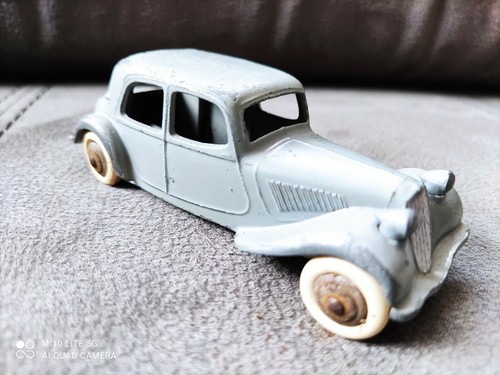 Citroen traction 24n - traction, dinky