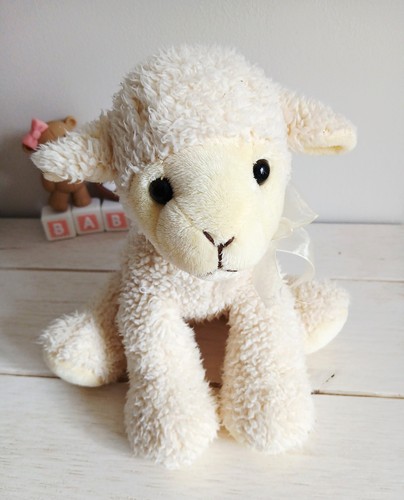 Peluche doudou mouton jaune