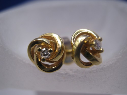 Boucles oreilles puces - boucles, d’oreilles